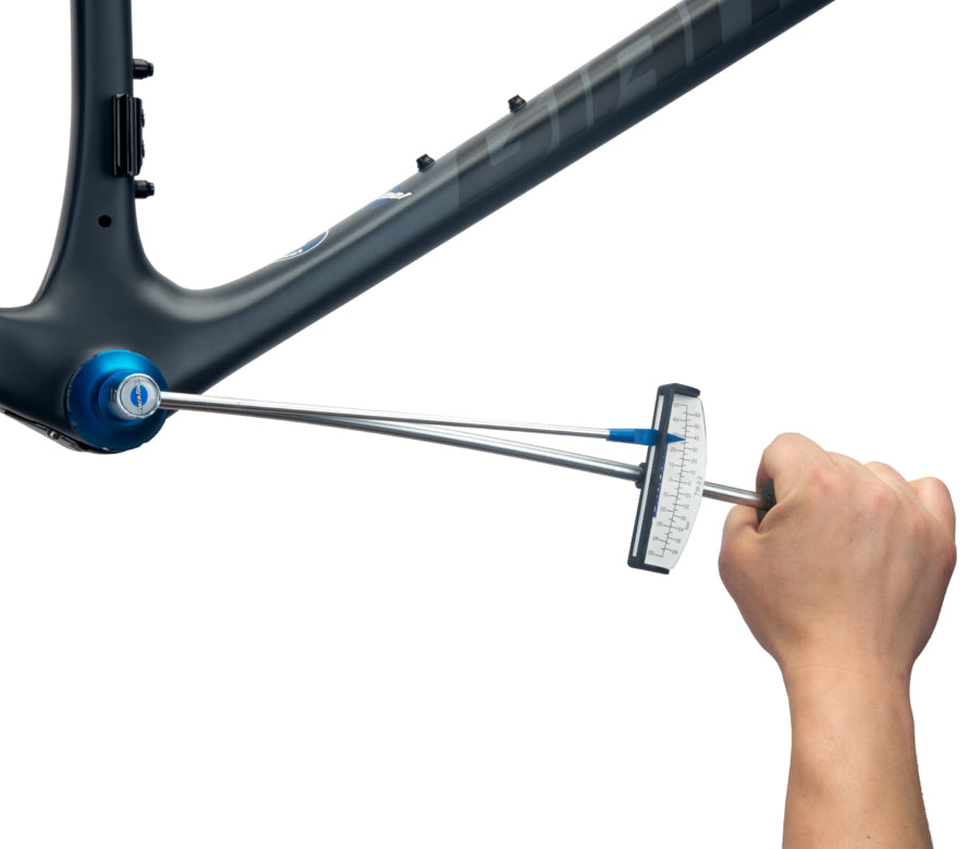 Park Tool TW-2.2 beim Antrieb eines Park Tool Innenlagerwerkzeugs