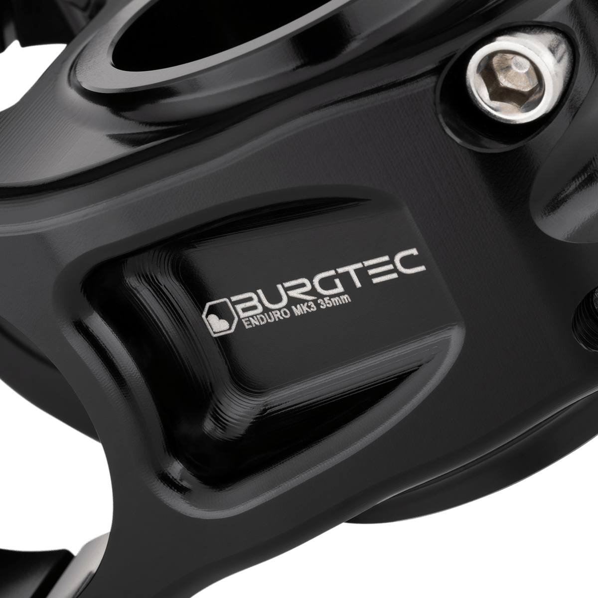 BURGTEC ENDURO MK3 Vorbau in Schwarz — Detail des gefrästen Vorbaukörpers