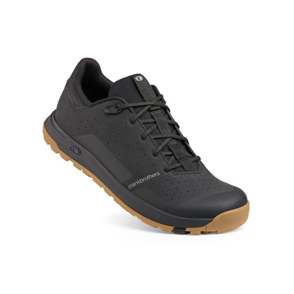 CRANKBROTHERS STAMP TRAIL LACE MTB-Schuhe in Schwarz/Gum — Dreiviertelansicht