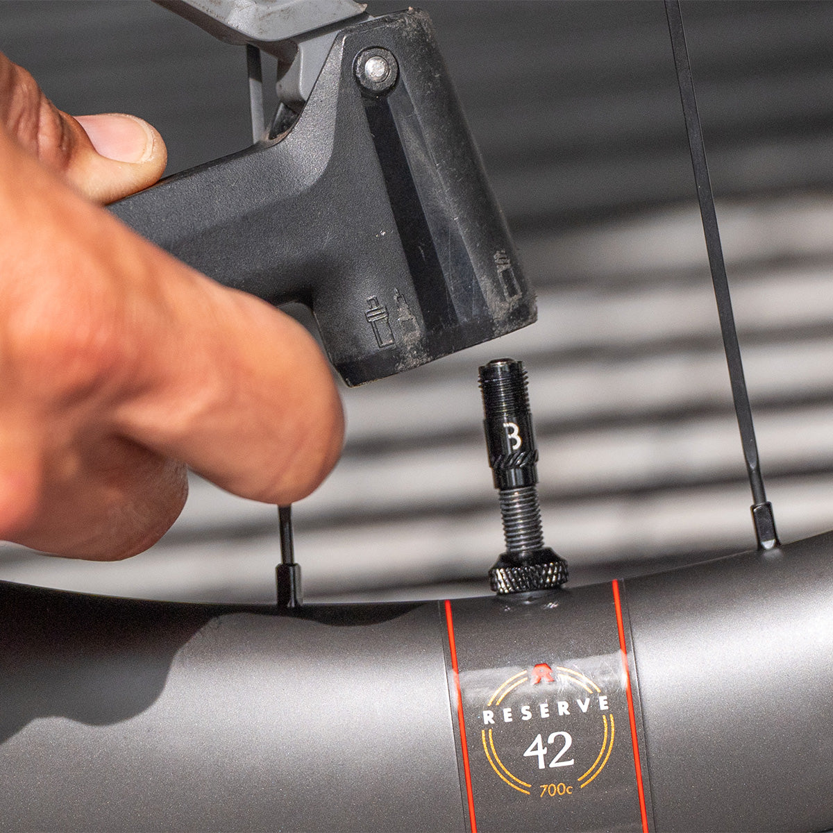 2er-Set BBB CORE CAP Ventile mit Nippeln Bronze