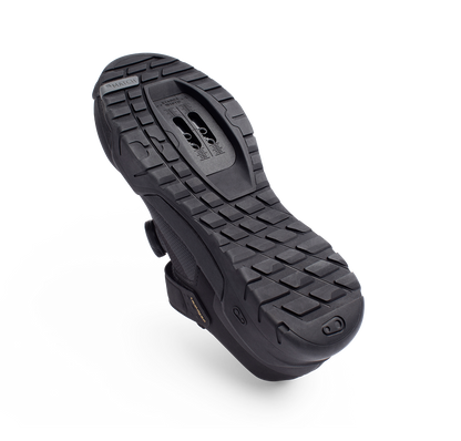 Crankbrothers Mallet E-BOA MTB-Schuhe Schwarz/Gold — Sohle in Schrägansicht