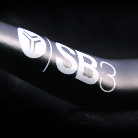 Kleiderbügel SB3 KROMA Rise 25mm 780mm Schwarz Blau