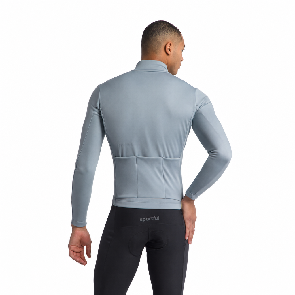 SPORTFUL CLASSIC 2 Jacke in Grau, Rückansicht vor weißem Hintergrund
