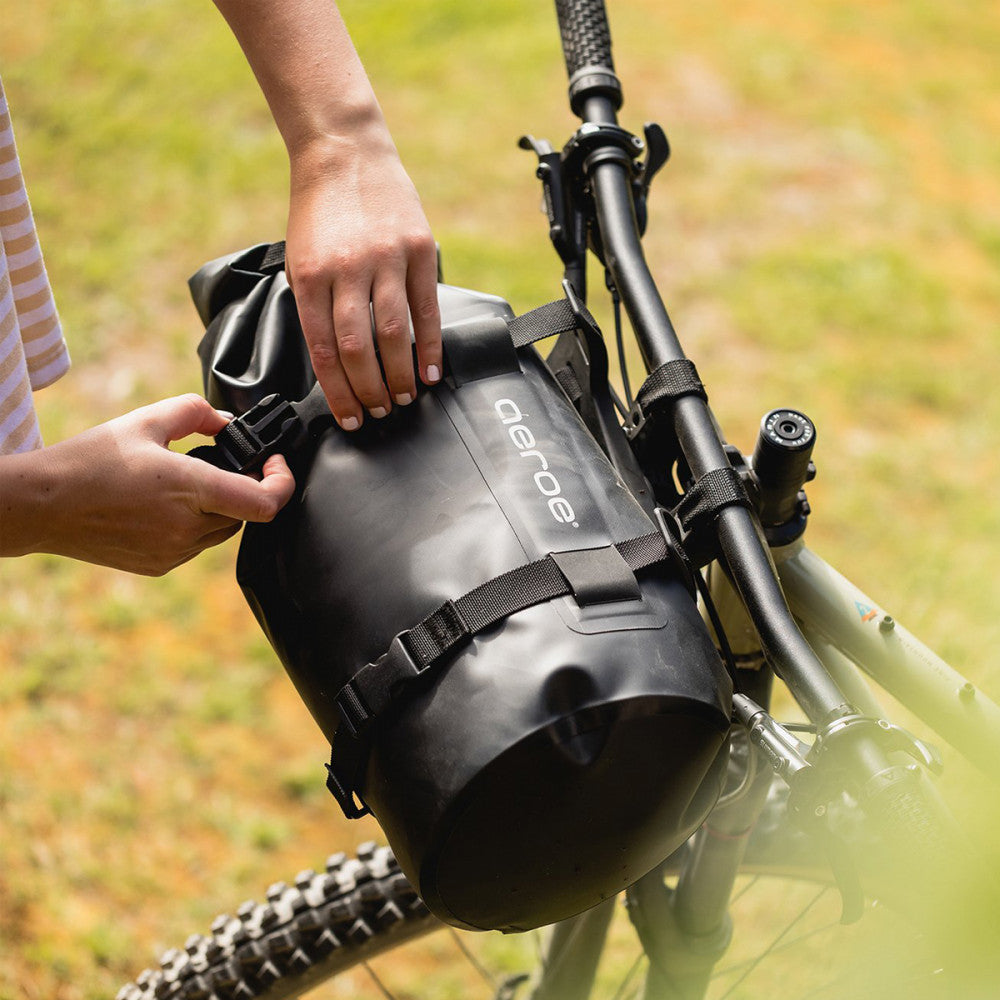 Robuste wasserdichte Tasche AEROE 12L Black