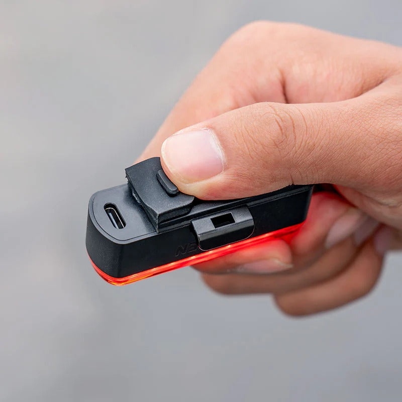 Beleuchtung Hinten RAVEMEN TR 30