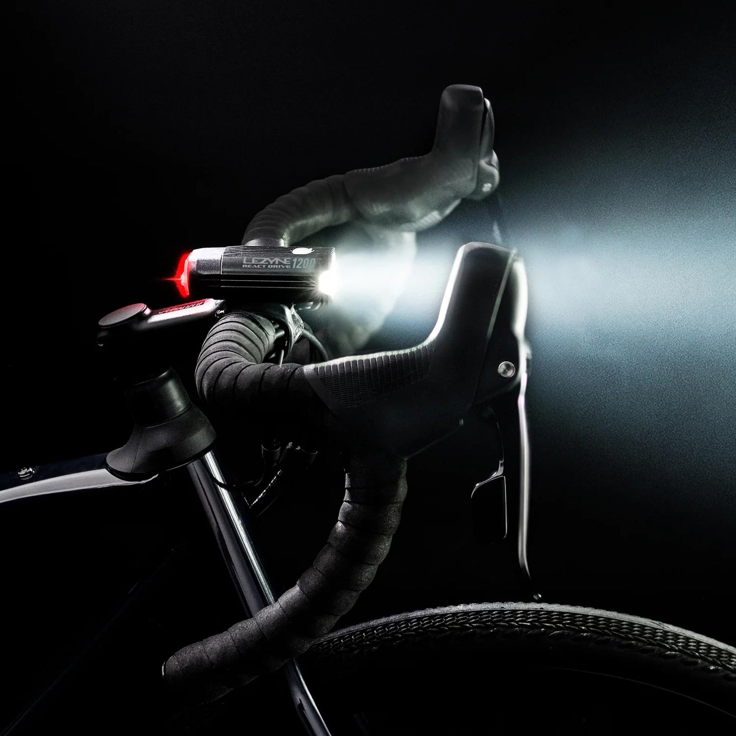 Beleuchtung Vorne LEZYNE REACT DRIVE