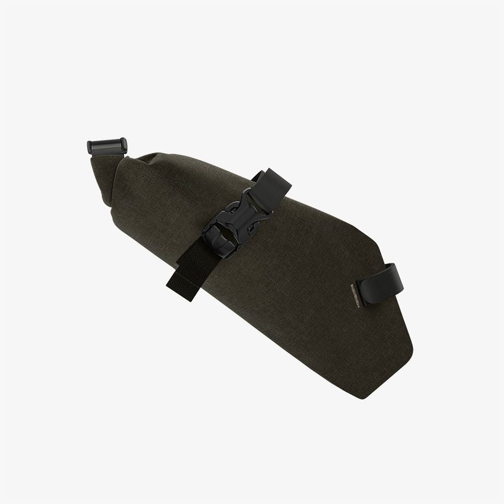 BROOKS SCAPE ROLL 1L Satteltasche Schwarz