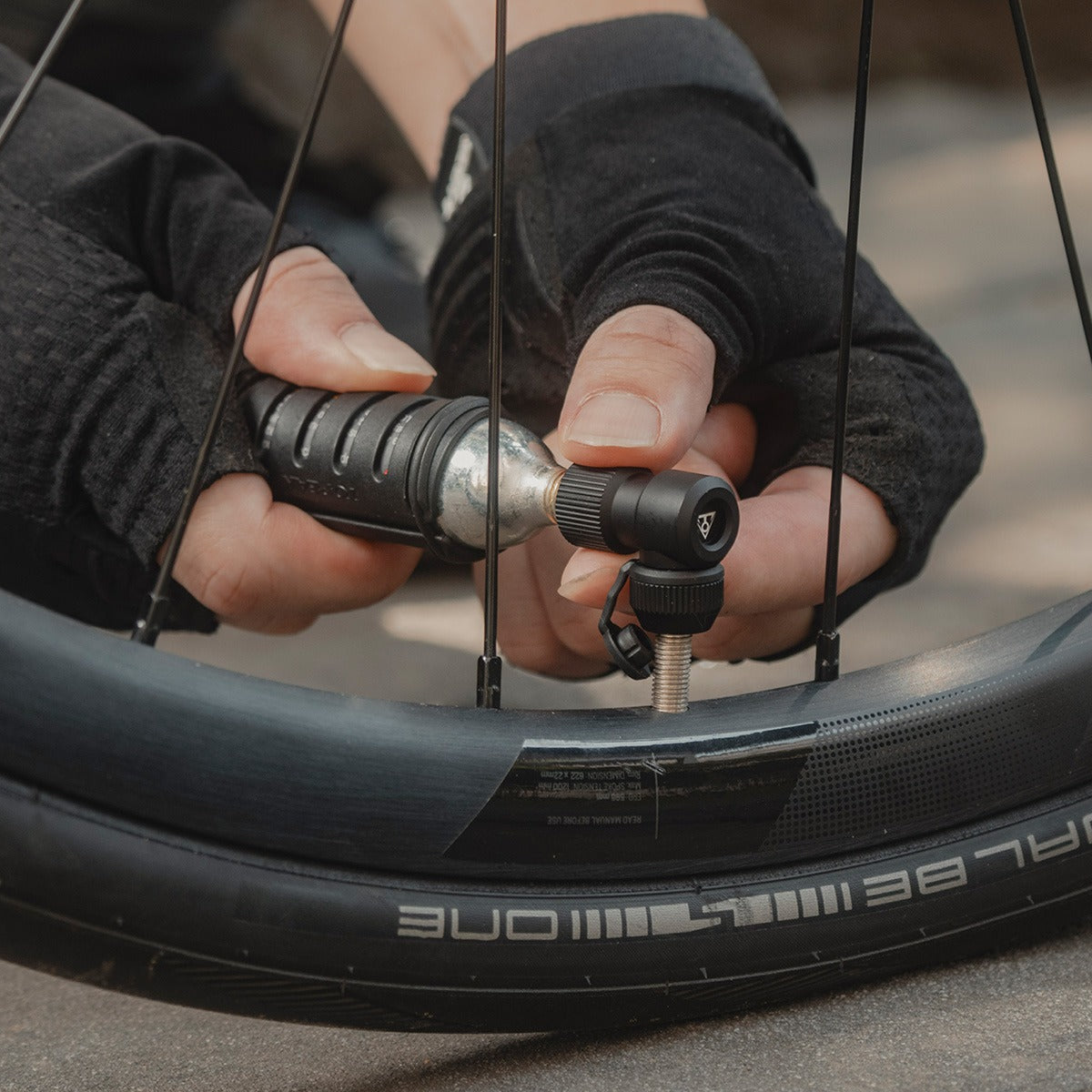 CO2-Schlagbolzen TOPEAK NANO AIRBOOSTER L + CO2-Patrone mit Gewinde 25 g (x1)