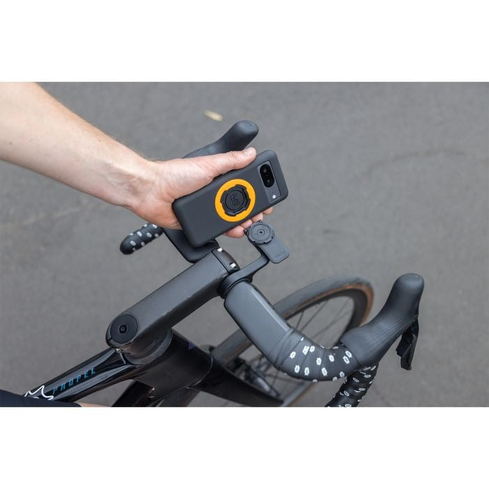 QUADLOCK OUT FRONT MOUNT PRO Kleiderbügel-Befestigungshalterung
