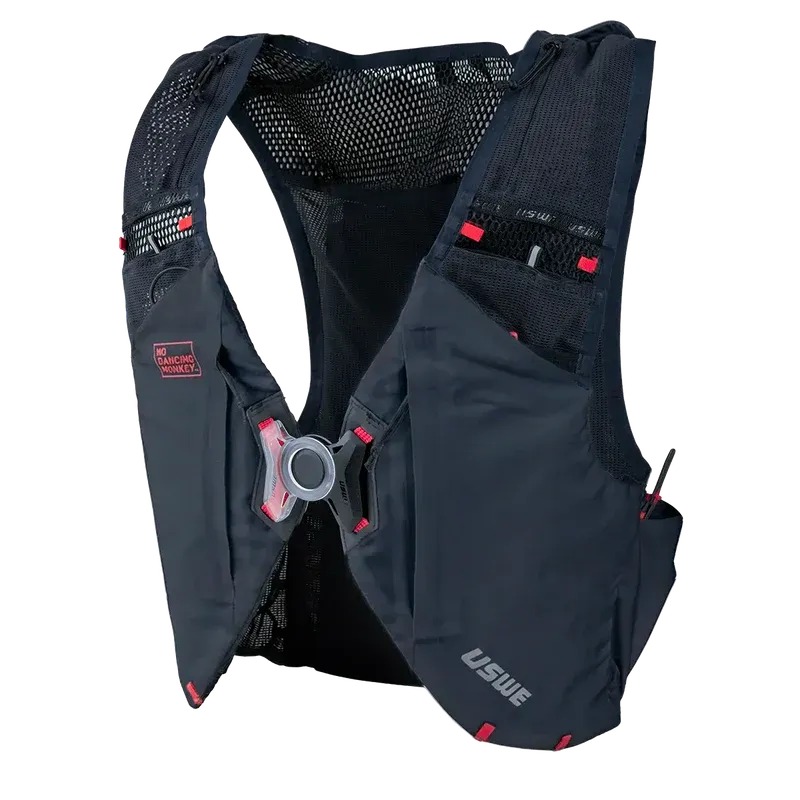 USWE BIKE 8L Trinkjacke Schwarz