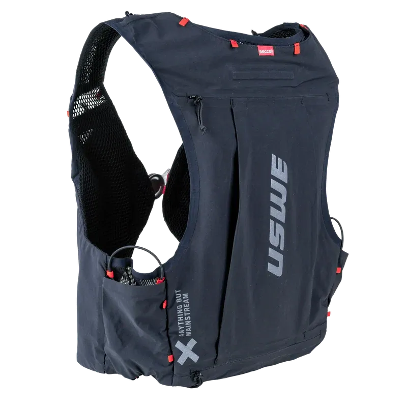 USWE BIKE 8L Trinkjacke Schwarz