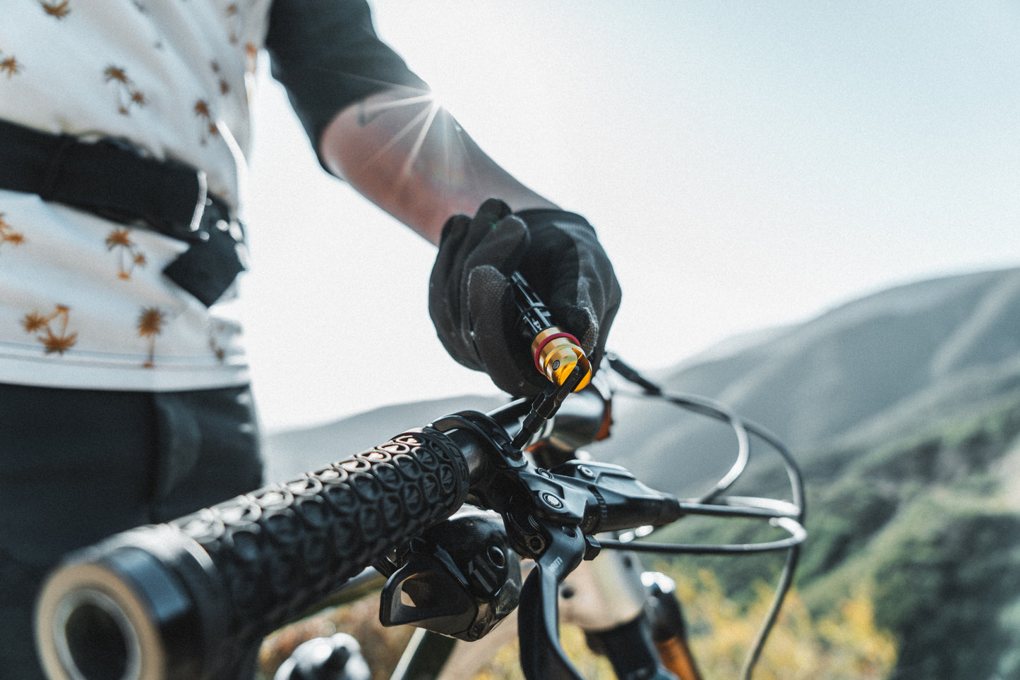 Multi-Tools Integrierter Kleiderbügel LEZYNE L (11 Tools)