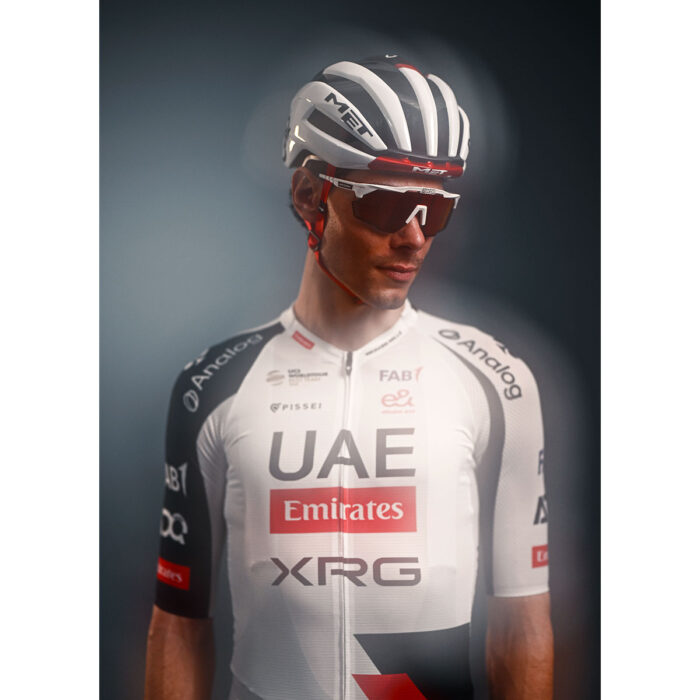 Helm MET TRENTA 3K CARBON UAE TEAM EMIRATES -XRG 2026 Weiß