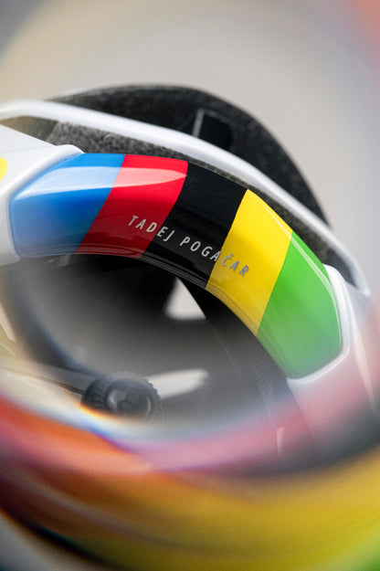 Rennhelm MET TRENTA 3K CARBON - Limitierte Auflage Tadej Pogacar World Champion Rainbow