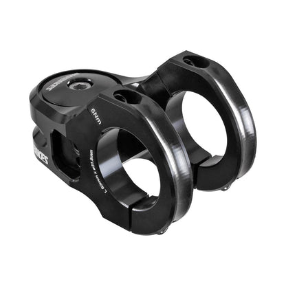 Vorbau DMR DEFY50 mit 5 mm Erhöhung, Schwarz — Hauptansicht auf weißem Hintergrund
