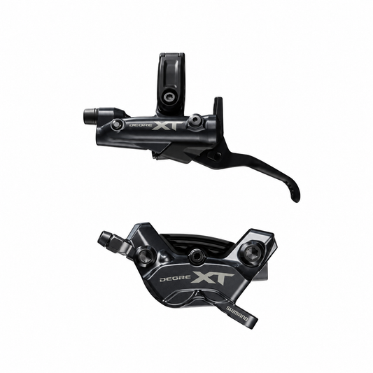 SHIMANO XT M8220 Enduro-Bremse mit 4 Kolben — Bremshebel und Bremssattel vor weißem Hintergrund