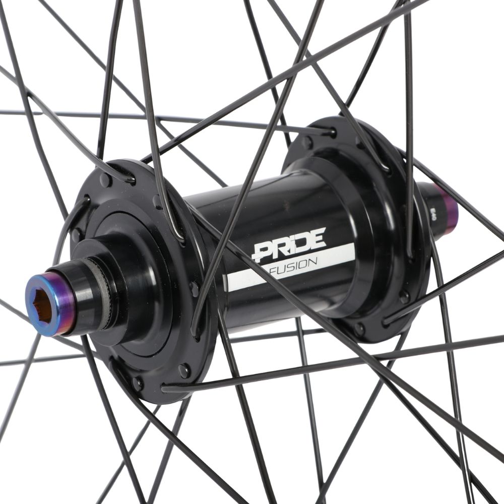 Laufradpaar PRIDE 20" (451mm) Carbon Wave Matt Black Fusion Disc Achsen 10/10mm Schwarz
