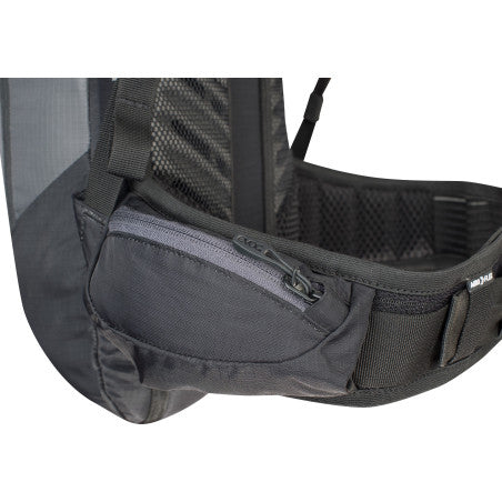 Rucksack mit Rückenprotektor EVOC FR LITE RACE 10L Grau
