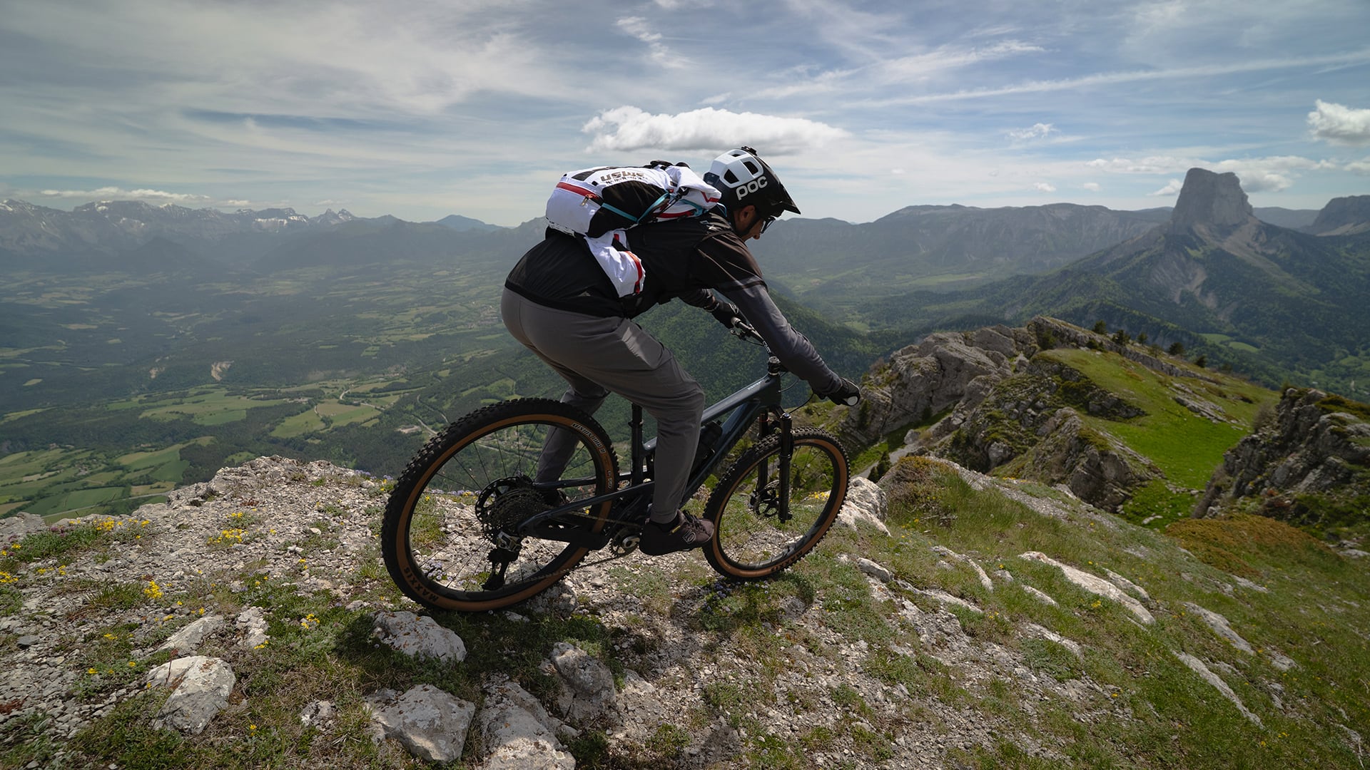 Video laden : Exklusiver Test von Daniel von Probikeshop