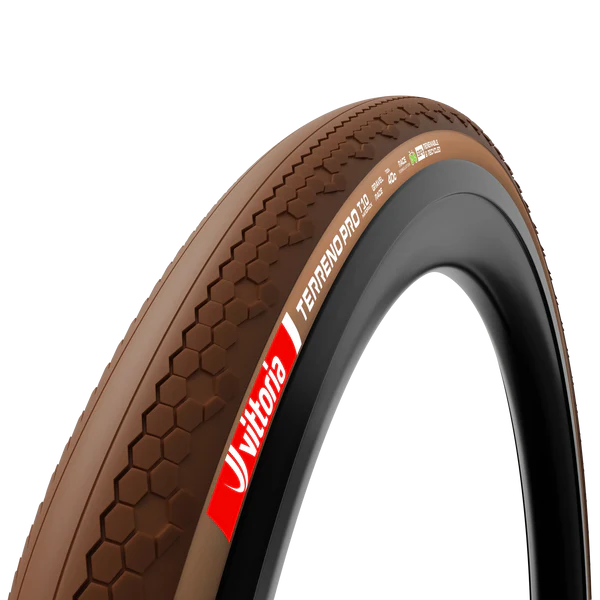 Reifen VITTORIA Terreno Pro T10 Hardpack 700x45c Gravel Race Natural Tubeless Ready Weich Beige Q2 2025